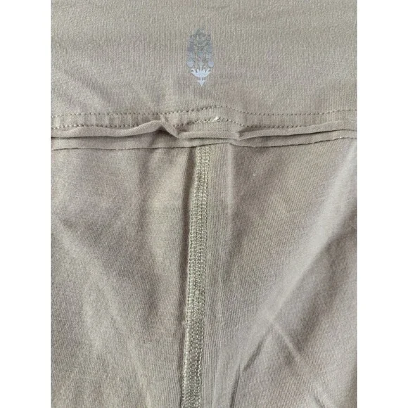 Free People Movement Hot Shot Kick Flare Yoga Pants Ice Coffee Combo Tan Blue XS - Picture 3 of 12